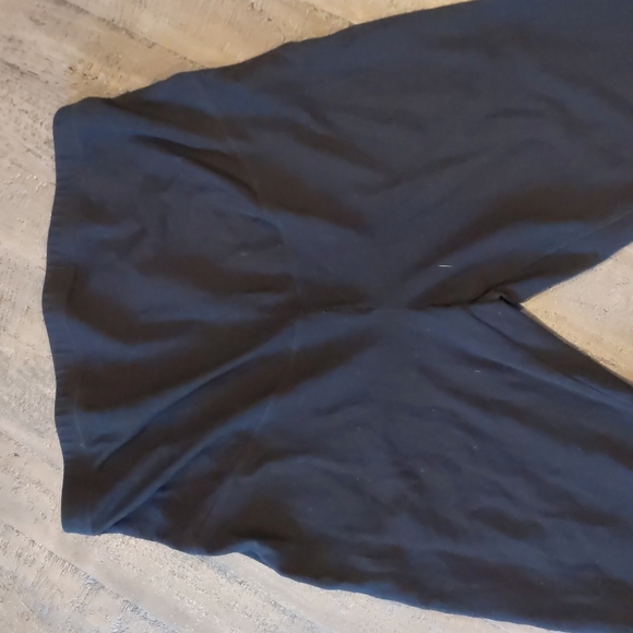 High-waisted black leggings - Picture 2 of 5